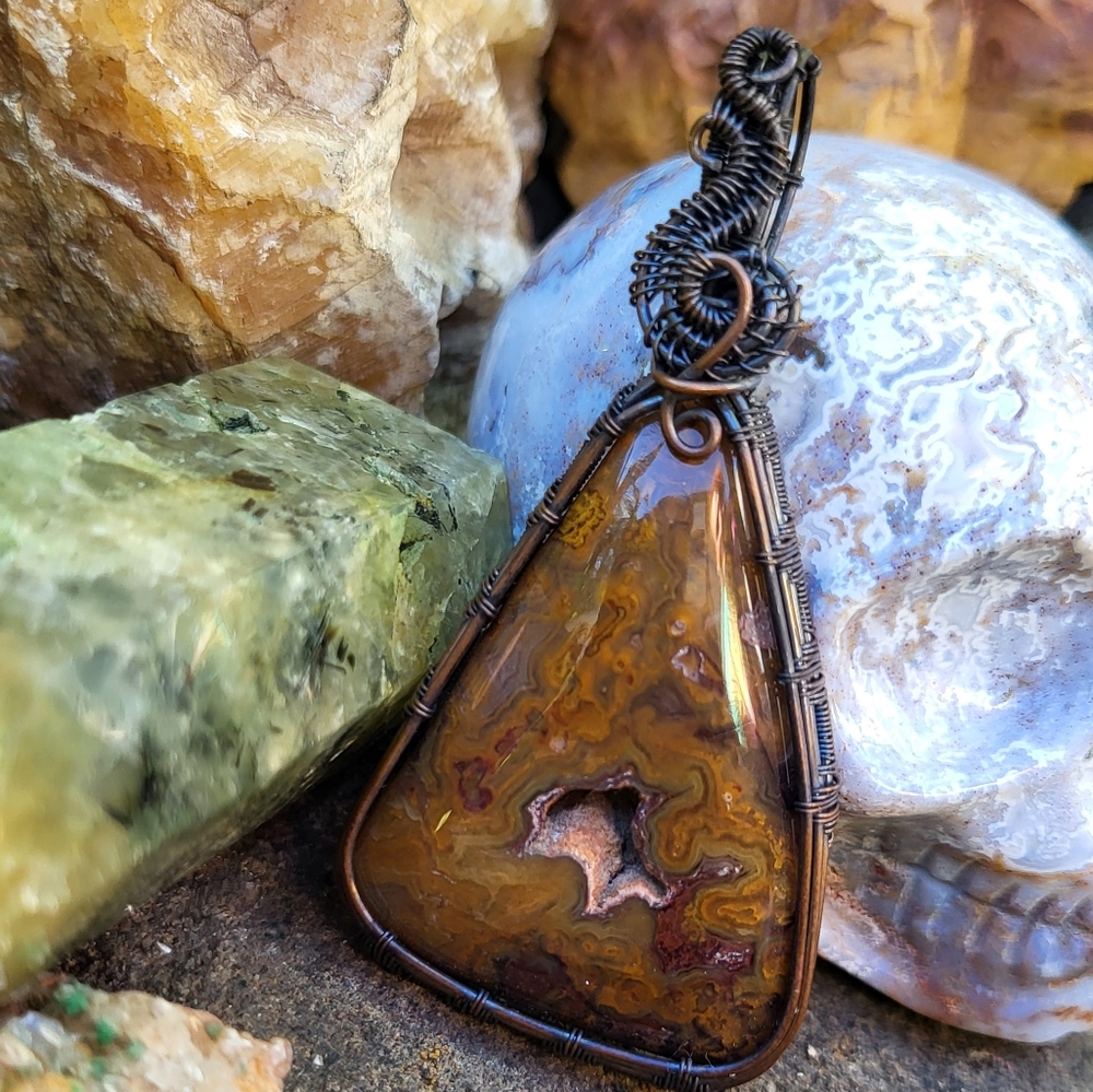 Handcrafted Designer Cabochon Crazy Lace Agate Pendant